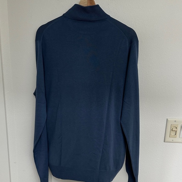 Jos. A. Bank Blue Turtleneck Sweater 100 percent silk signature collection - Picture 4 of 5